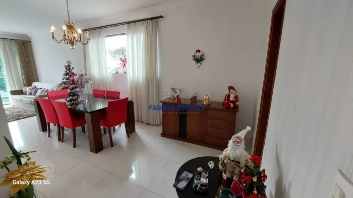 Casa sobreposta à venda 3 quartos suíte lazer Vila Belmiro Santos