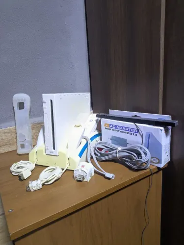 Nintendo Wii Desbloqueado + Tapete DDR + Acessórios (SD 64GB)  