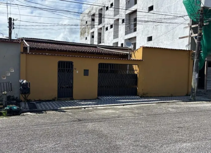 VENDO CASA MAREX .
