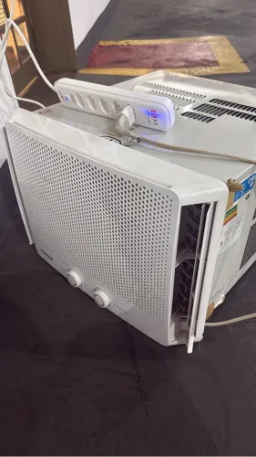 Ar-Condicionado Janela 7500 BTUs Consul Frio com Design Moderno