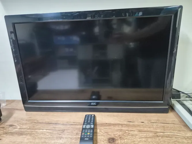 Televisão LCD 32" com defeito 