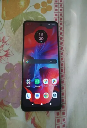 Vendo Moto G04 128GB 8GB RAM aparelho sem detalhe bem conservado entrego em Sorocaba