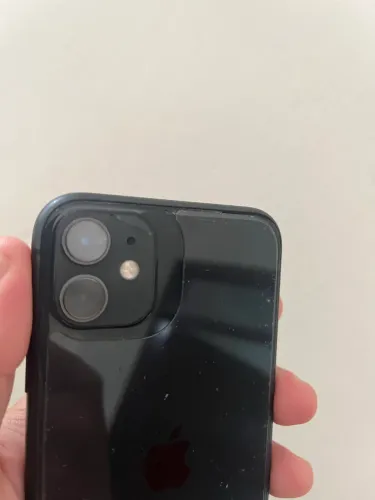 iPhone 11 128gb 75% bateria