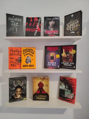 ? Livros seminovos - Agatha Christie, Dan Brown, Stranger Things e mais