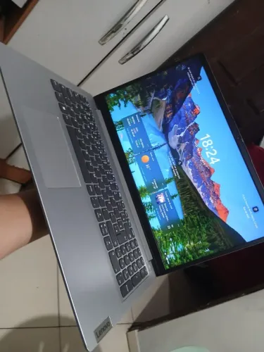 Notebook lenovo 12th gen bom pra estudo e jogos (ja testei gta V etc)