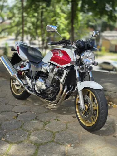 Vende-se CB1300