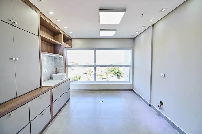 Linda Sala para Locação no Edificio Trio Lindenberg
