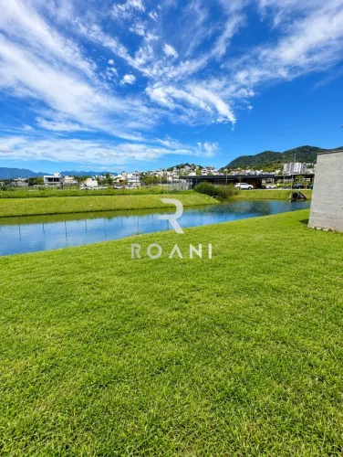 Reserva da Pedra - Terreno fundos lago no Condominio Reserva da Pedra 300m²