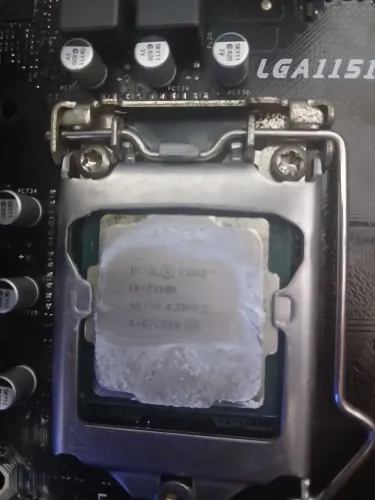 processador Intel i3 7350k