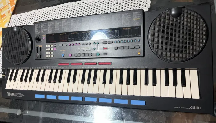 Teclado Yamaha PSS-790