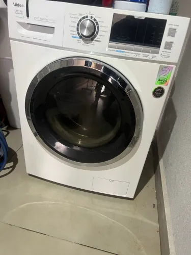 Máquina de lavar usada