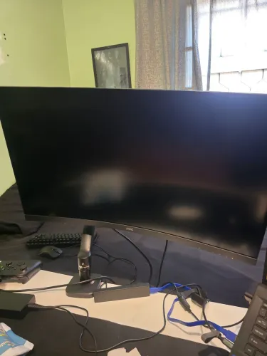 Monitor Gamer AOC AGON 32? Curvo QHD 180Hz 0,5ms HDR10 + Suporte Articulado