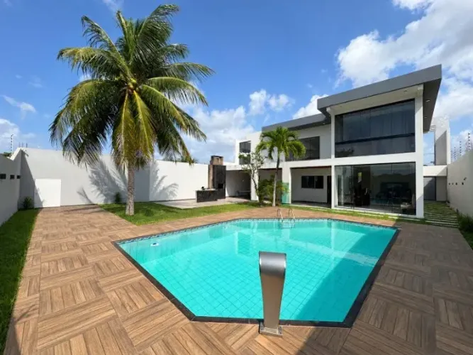 Mansão na Aruana: 6 Quartos (2 Suítes Master), Piscina e Espaço Gourmet