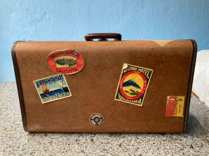 Mala Antiga Vintage Retrô Rígida