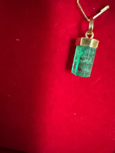 Pingente ouro 18k esmeralda