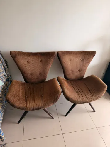 Par de Poltronas Vintage Anos 60 - Design Butterfly / Pés Palito