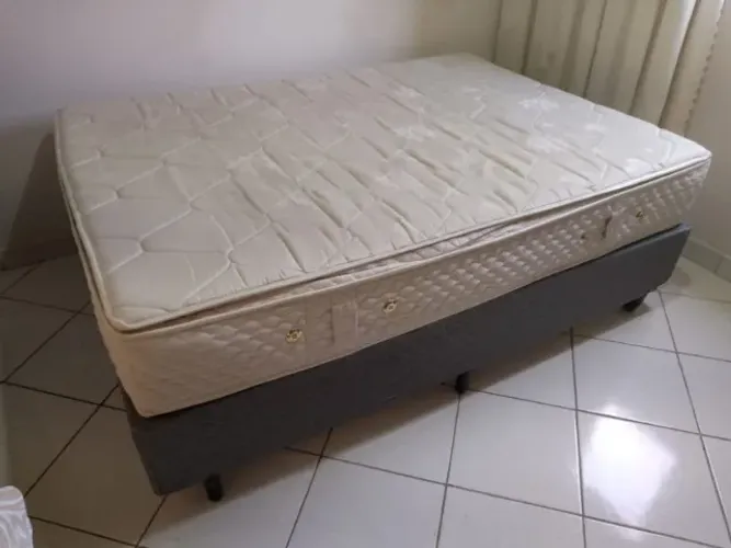 [SOMENTE RETIRADA] Cama Box Casal com Colchão de Molas