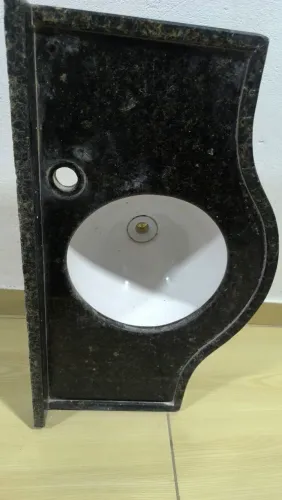 Pia de banheiro granito preto