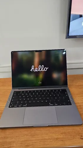 Macbook Pro M2 16gb - 512 ssd 14 polegadas