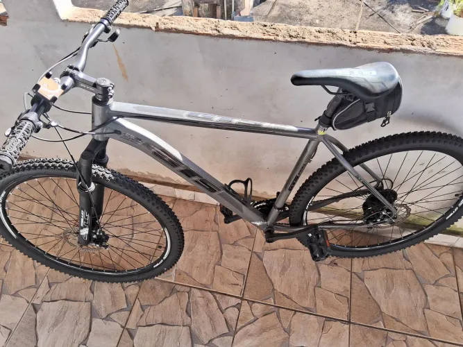 Bicicleta aro 29 gts