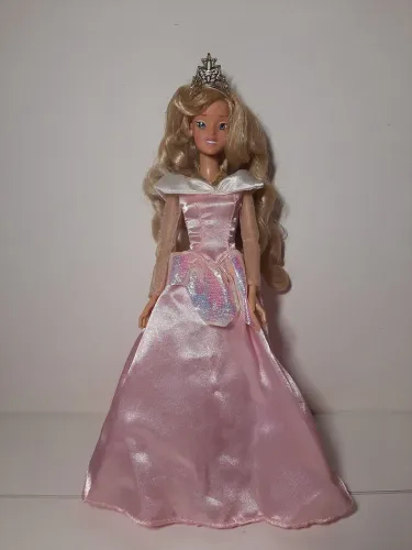 Boneca Aurora do filme "A Bela Adormecida" 