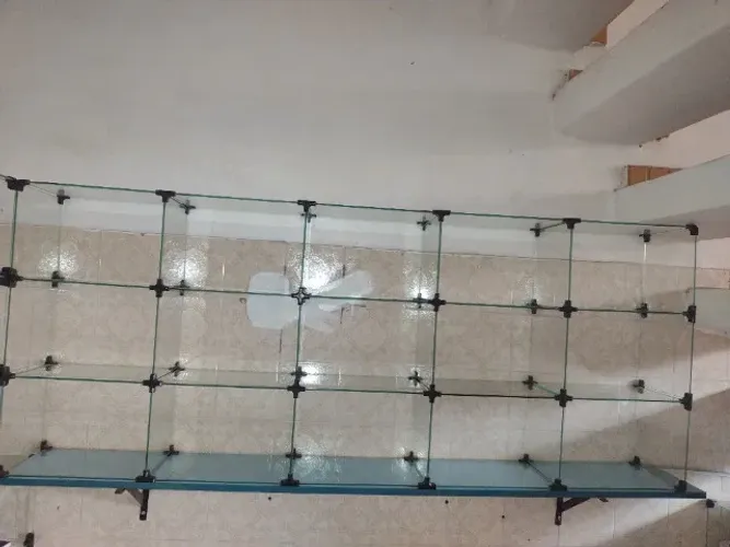 Prateleiras de vidro 
