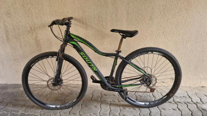 BICICLETA 29 SOUTH EM ALUMÍNIO 21 MARCHAS E KIT SHIMANO