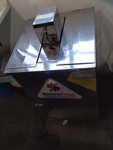 Máquina de picolé 