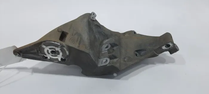 Suporte Alternador Discovery 3.0 2014 V2275