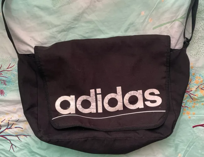 Bolsa adidas grande preta
