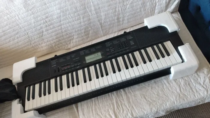 Vendo teclado pouco uso