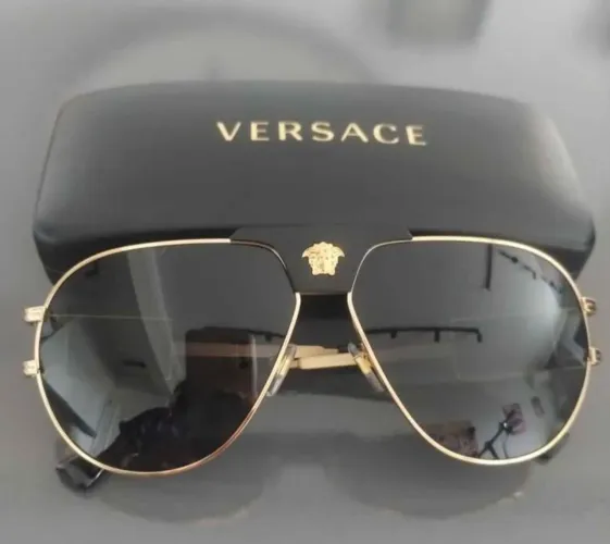 Óculos Versace modelo Aviador