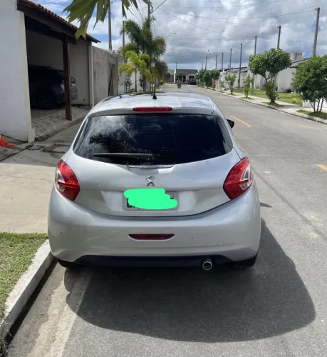 Peugeot 208 Griffe 1.6 Flex 16V 5P Aut. 2015
