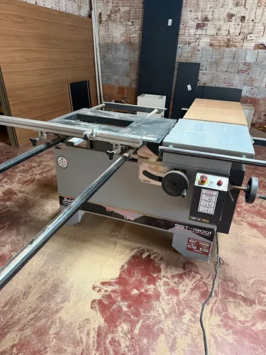 Esquadrejadeira Baldan sec1