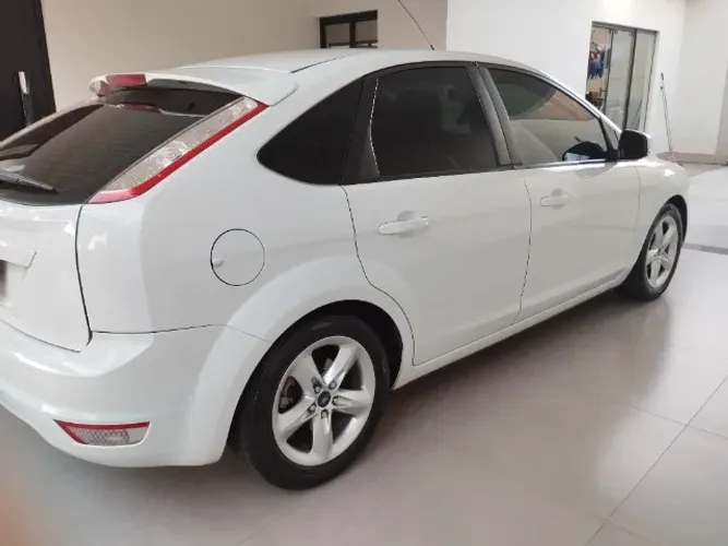 Ford Focus 1.6 S/se/se Plus Flex 8v/16v 5P 2013