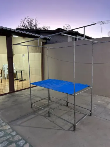 Mesa de ferro, desmontável para feirante (160x80cm)