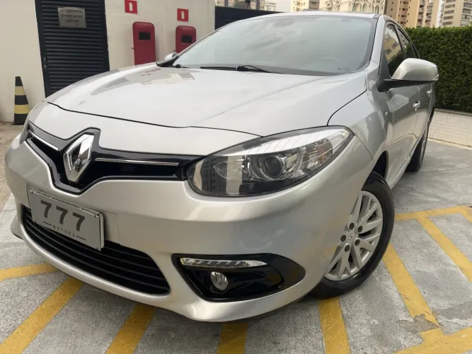 Renault Fluence Sed. Dynamique 2.0 16V Flex Aut. 2016