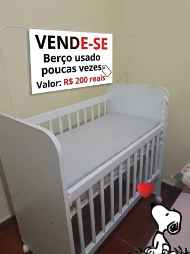 VENDE-SE BERÇO POUCAS VEZES USADO.