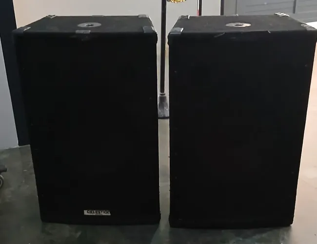 Caixas de Sub Passivo - Celestion -18 Polegadas - 500 watz