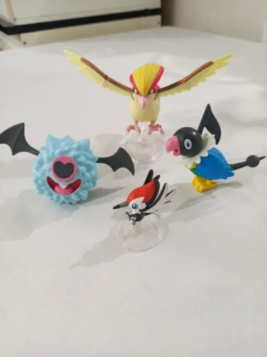 Quarteto pokémon original Pidgeot, Woobat, Chatot E Pikipek