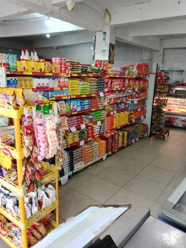 Mercadinho no alto Santa Terezinha ,