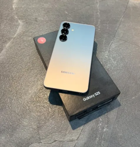 SAMSUNG S25 