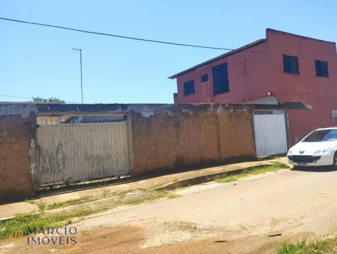 Sobrado com 2 dormitórios à venda, 240 m² por R$ 230.000,00 - Setor Tradicional - São Seba