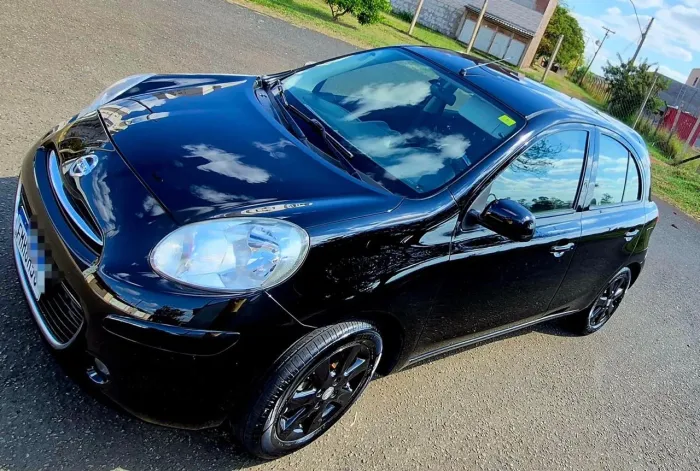 Nissan March SV 1.6 16V Flex Fuel 2014