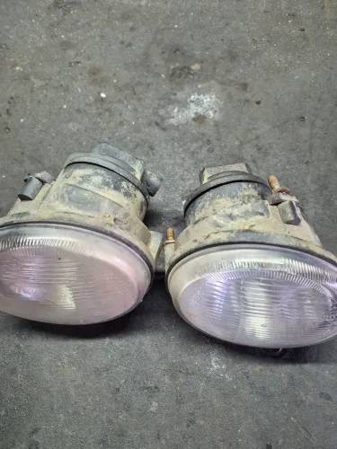 PAR FAROL NEBLINA - AUXILIAR/MILHA - CLIO, KANGOO TWINGO