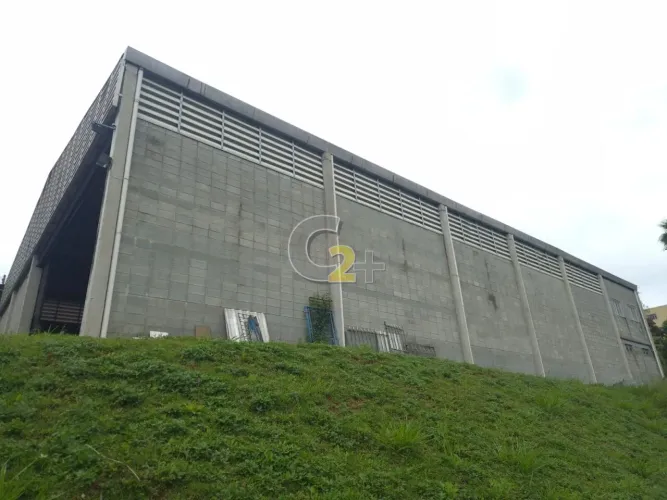 Galpão para locação em (Polvilho) - Cajamar, 4 salas, 3 vagas de garagem