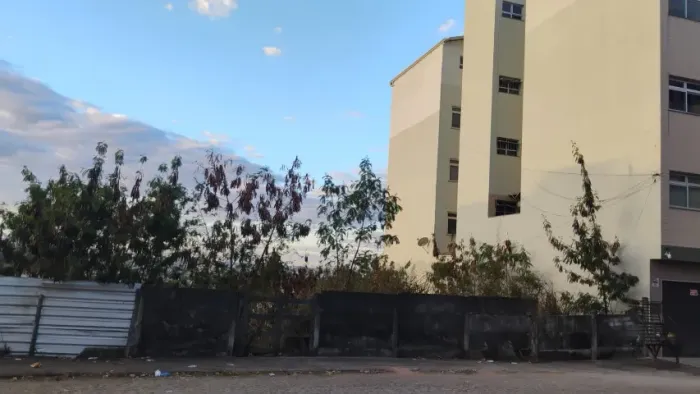 2 Lotes à Venda no Bairro São Judas | 300 m² | Próximos à UEMG