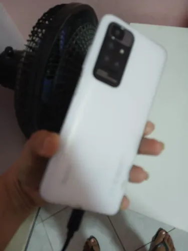 Vende celular 500, em ótimo estado. Redimir not 10 xiaome