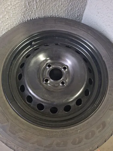 VENDO RODAS E PNEUS ARO 15