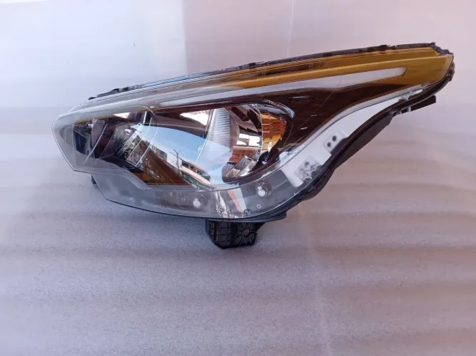 FAROL DO LADO DIREITO FIAT ARGO CRONOS ANO 2017 ATÉ 2024